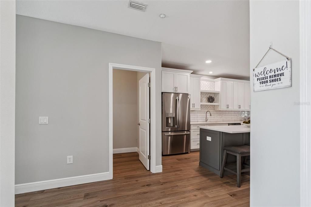 待售: $1,165,000 (3 贝兹, 2 浴室, 2260 平方英尺)