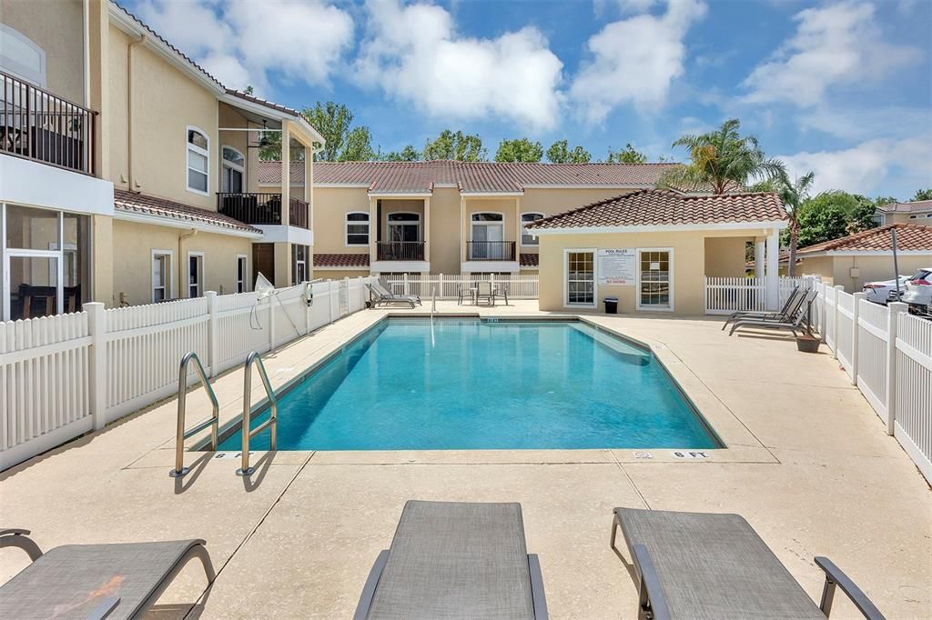 For Sale: $290,000 (2 beds, 2 baths, 1230 Square Feet)