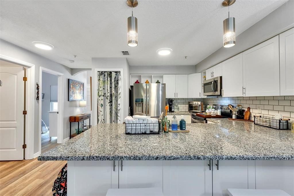 For Sale: $290,000 (2 beds, 2 baths, 1230 Square Feet)