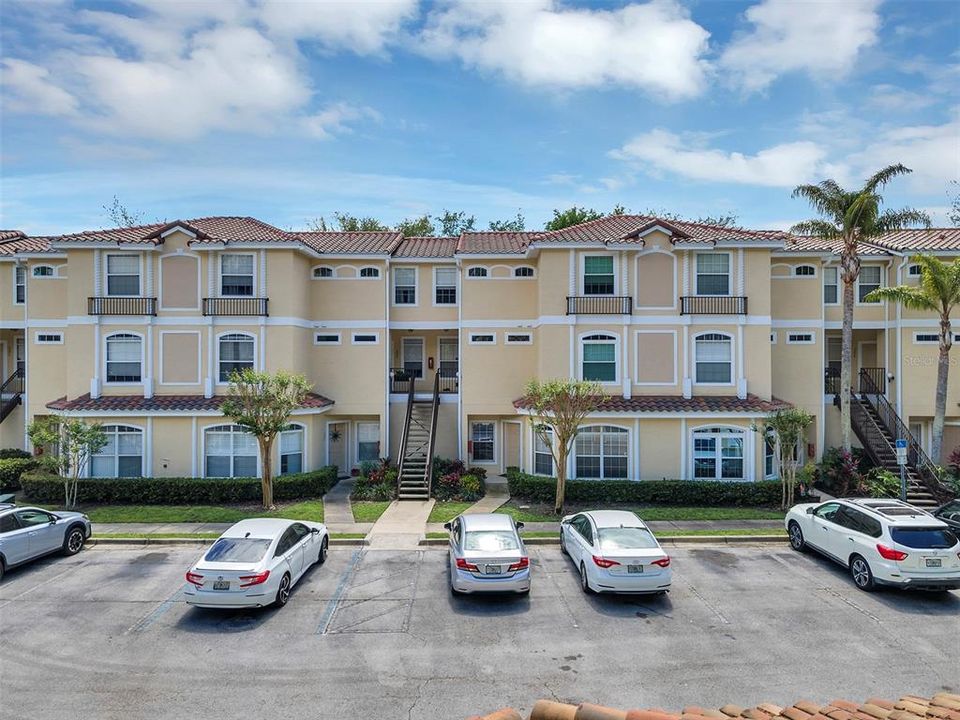 For Sale: $290,000 (2 beds, 2 baths, 1230 Square Feet)