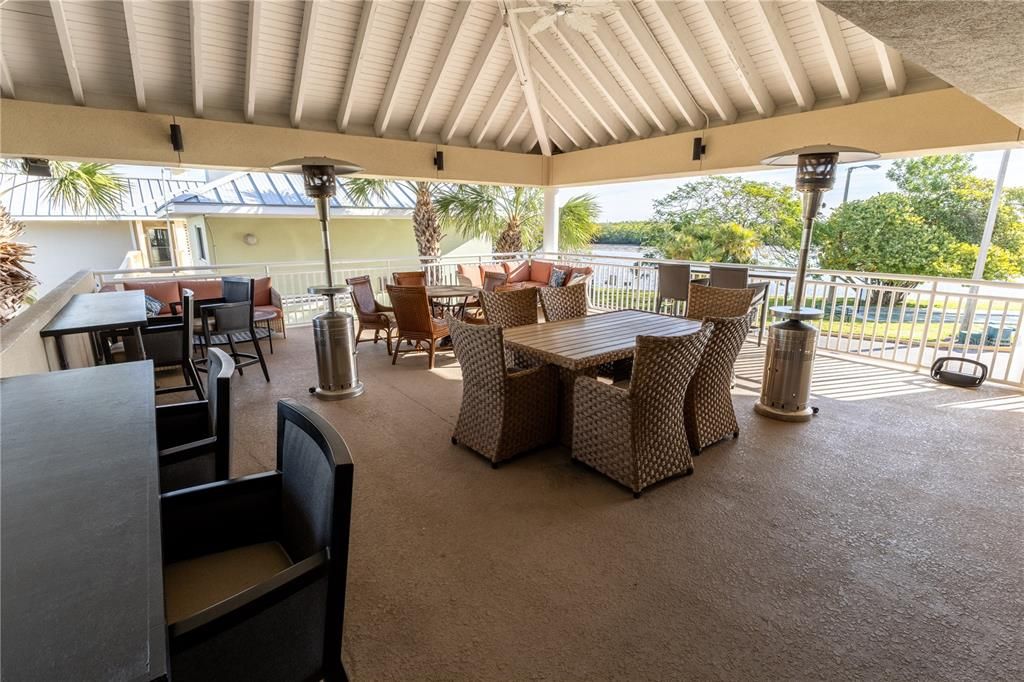 На продажу: $299,000 (2 спален, 1 ванн, 1184 Квадратных фут)