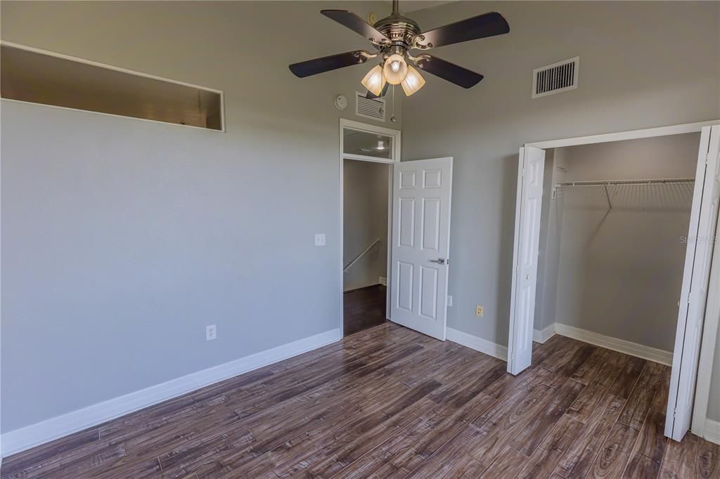 На продажу: $299,000 (2 спален, 1 ванн, 1184 Квадратных фут)