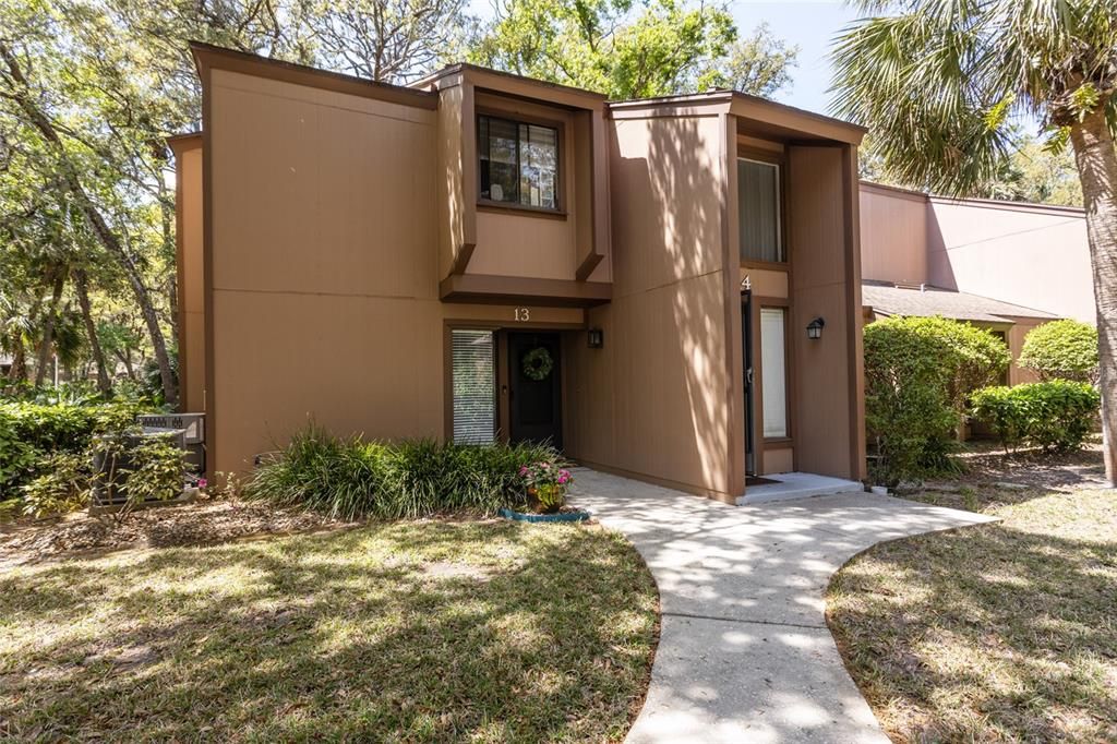 Oakmont Court At The Fairways