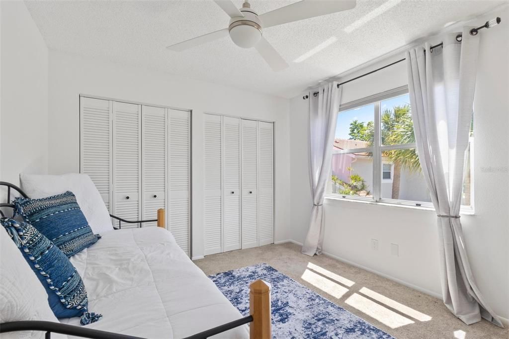 待售: $460,000 (3 贝兹, 2 浴室, 1340 平方英尺)