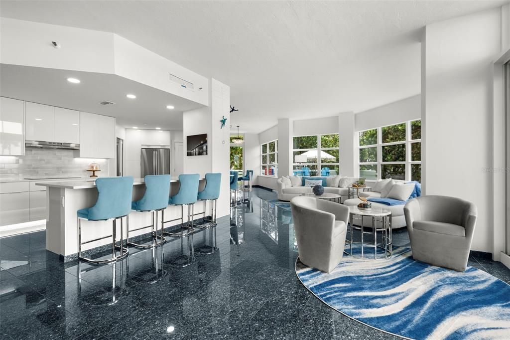 En Renta: $18,000 (3 camas, 2 baños, 2315 Pies cuadrados)