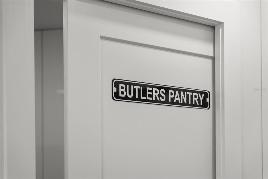 En Renta: $18,000 (3 camas, 2 baños, 2315 Pies cuadrados)