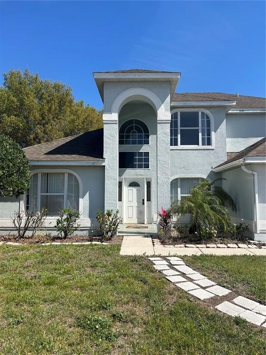 Recently Rented: $2,600 (3 beds, 2 baths, 2170 Square Feet)