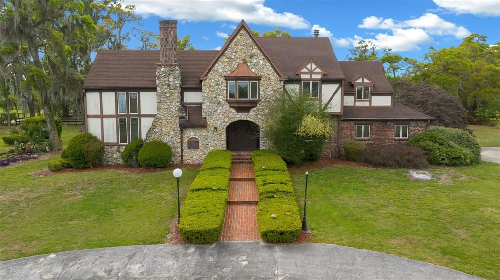 Recently Sold: $1,299,000 (3 beds, 3 baths, 4772 Square Feet)