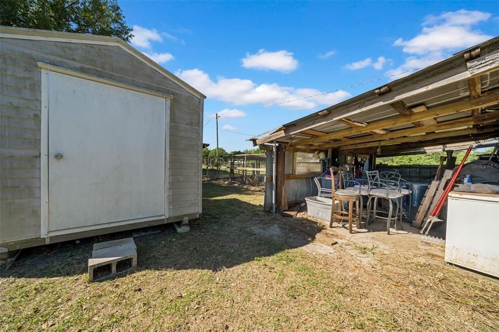 Active With Contract: $660,000 (3 beds, 2 baths, 1969 Square Feet)
