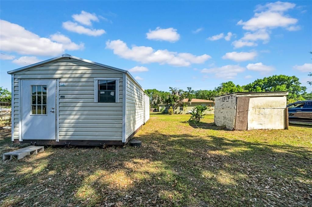 Active With Contract: $660,000 (3 beds, 2 baths, 1969 Square Feet)