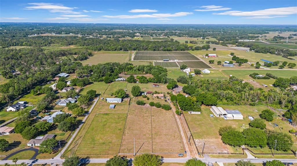 Active With Contract: $660,000 (3 beds, 2 baths, 1969 Square Feet)