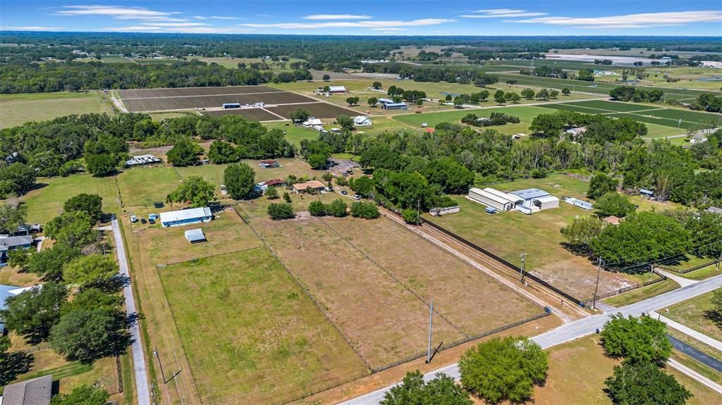 Active With Contract: $660,000 (3 beds, 2 baths, 1969 Square Feet)