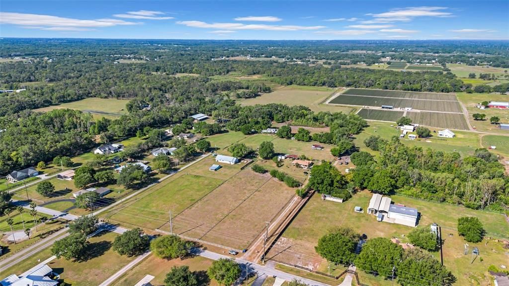 Active With Contract: $660,000 (3 beds, 2 baths, 1969 Square Feet)
