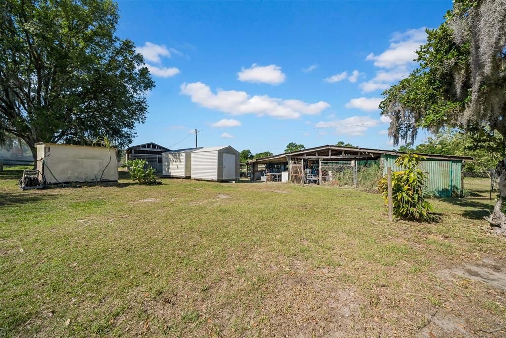 Active With Contract: $660,000 (3 beds, 2 baths, 1969 Square Feet)