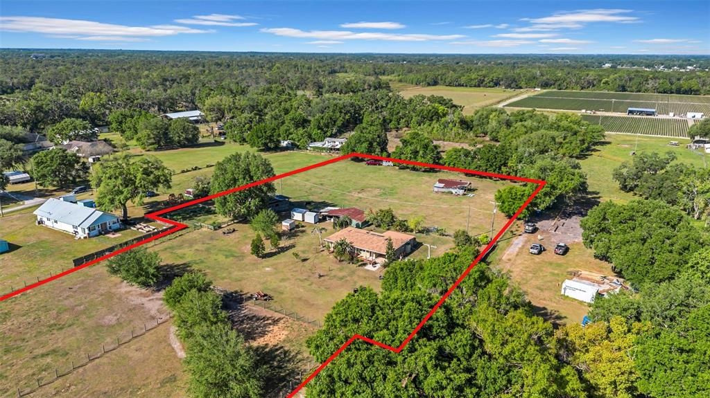 Active With Contract: $660,000 (3 beds, 2 baths, 1969 Square Feet)