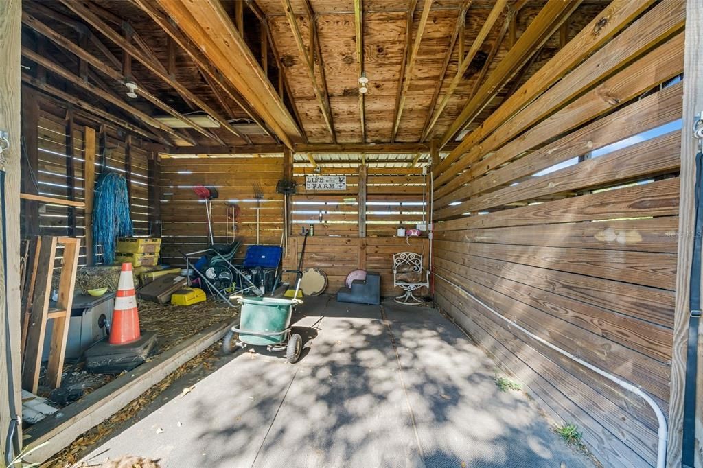 Active With Contract: $660,000 (3 beds, 2 baths, 1969 Square Feet)