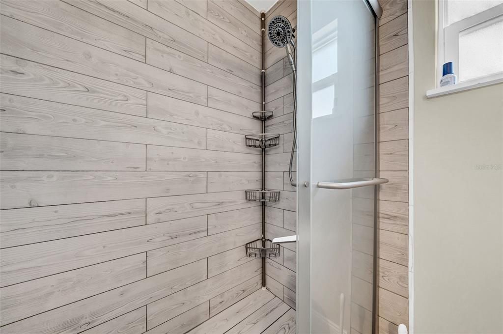 Active With Contract: $660,000 (3 beds, 2 baths, 1969 Square Feet)