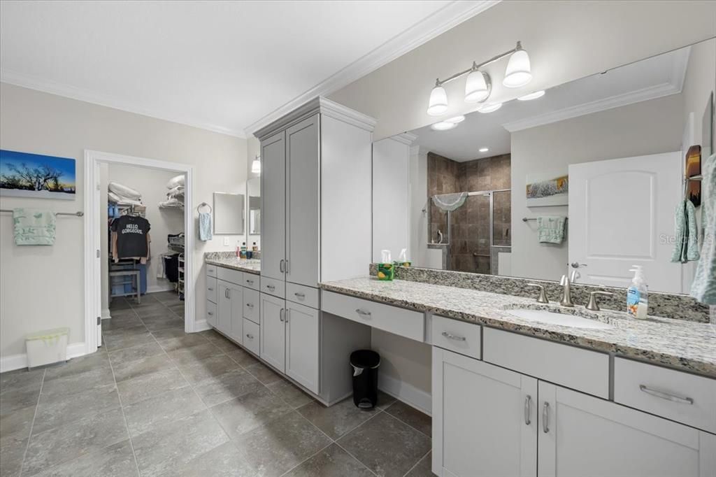 合同活跃: $429,900 (2 贝兹, 2 浴室, 1760 平方英尺)