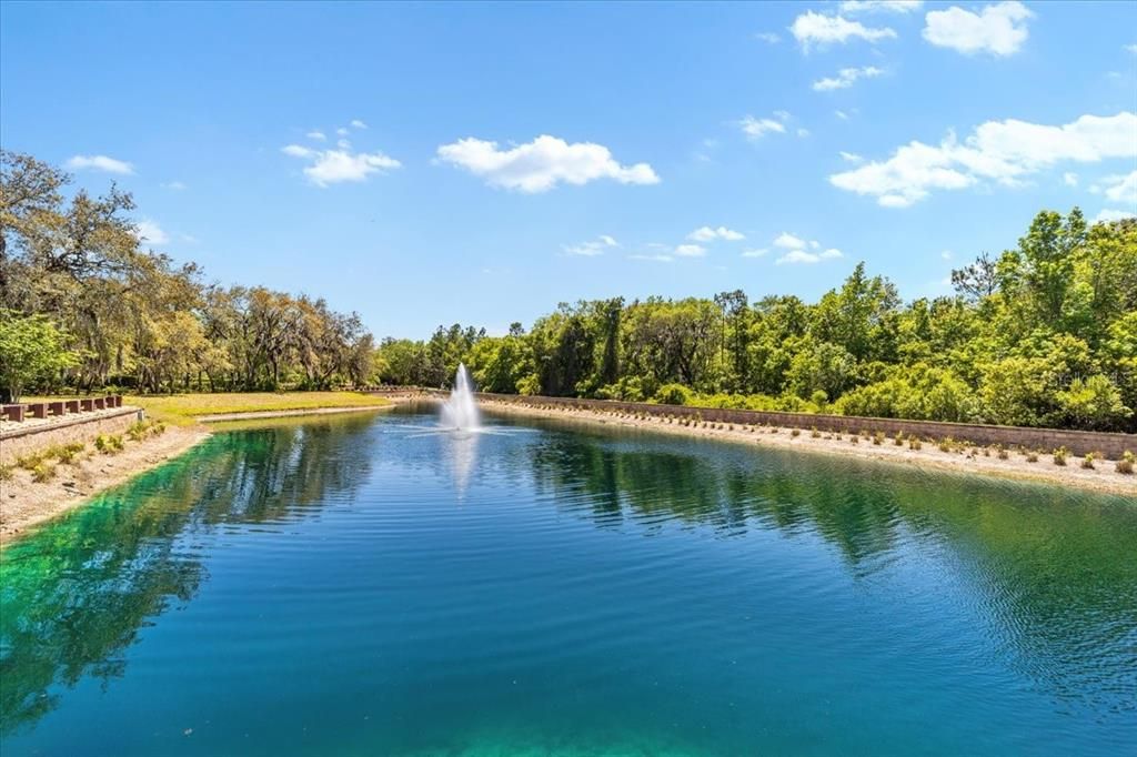 合同活跃: $429,900 (2 贝兹, 2 浴室, 1760 平方英尺)