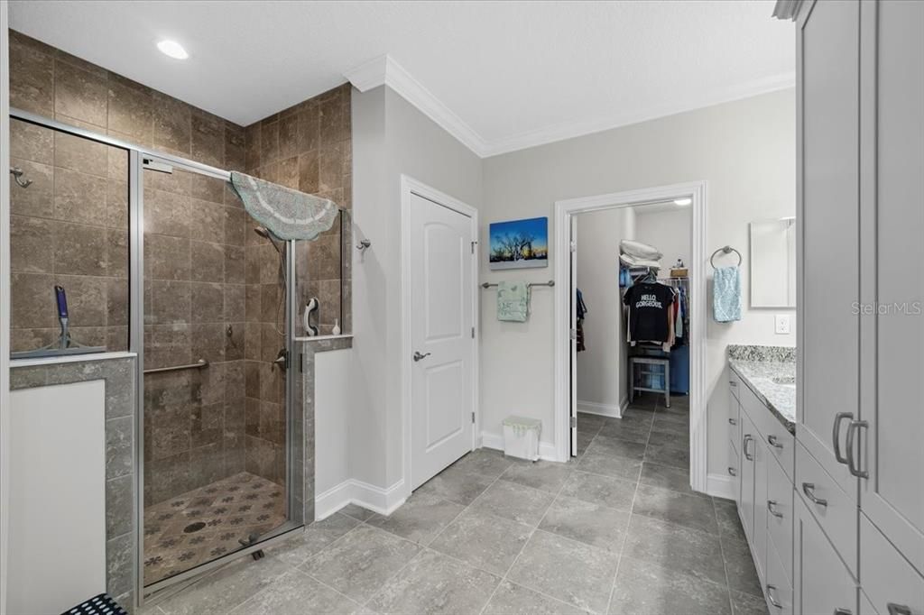 合同活跃: $429,900 (2 贝兹, 2 浴室, 1760 平方英尺)