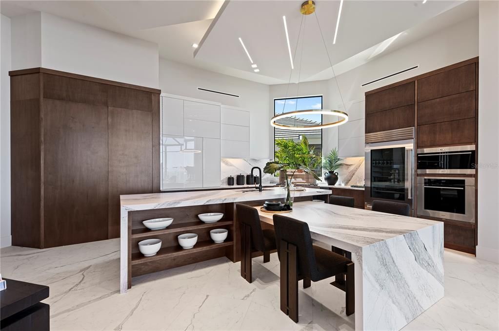 For Sale: $3,449,900 (3 beds, 4 baths, 3289 Square Feet)