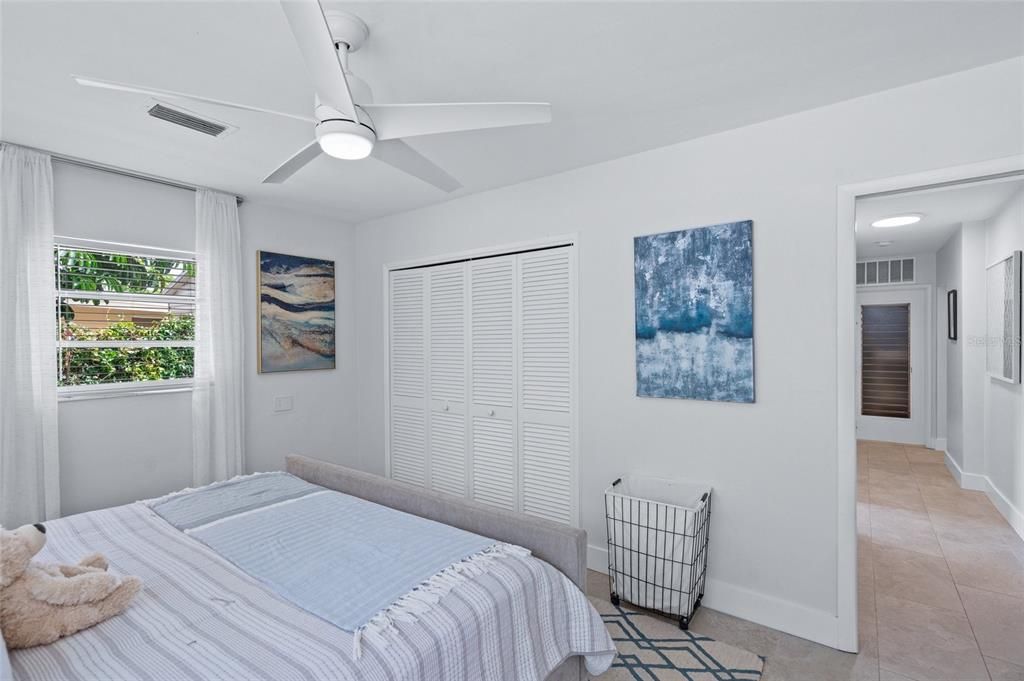 For Sale: $560,000 (2 beds, 2 baths, 1492 Square Feet)