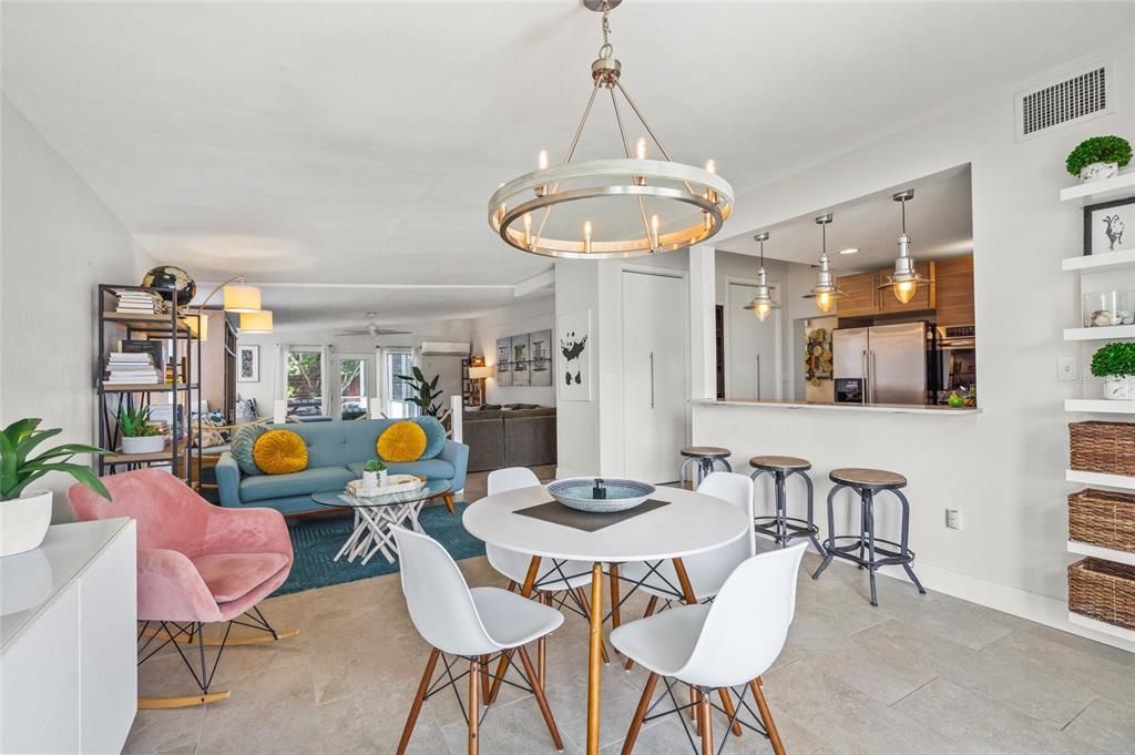 For Sale: $560,000 (2 beds, 2 baths, 1492 Square Feet)