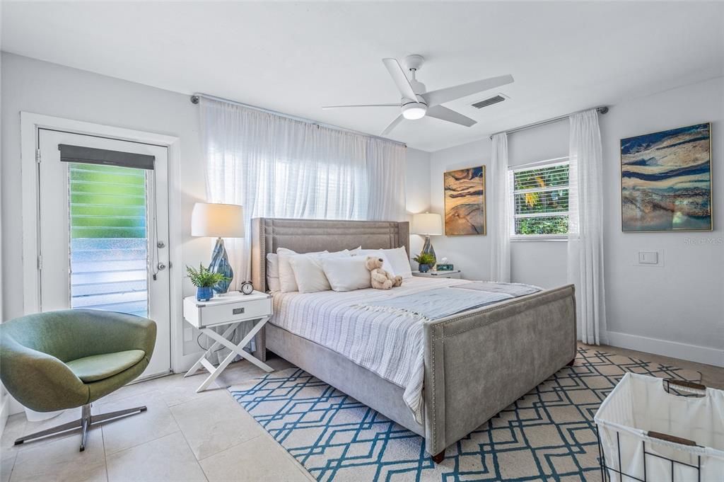 For Sale: $560,000 (2 beds, 2 baths, 1492 Square Feet)