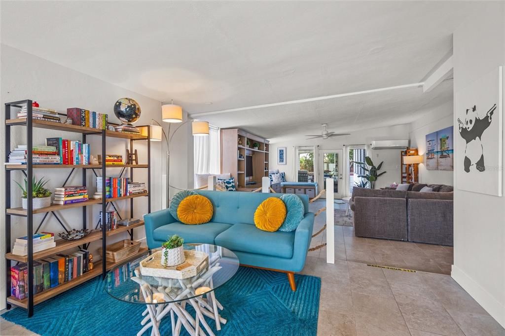 For Sale: $560,000 (2 beds, 2 baths, 1492 Square Feet)