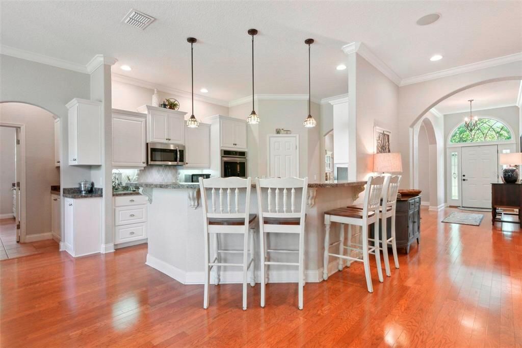 For Sale: $950,000 (4 beds, 4 baths, 3660 Square Feet)