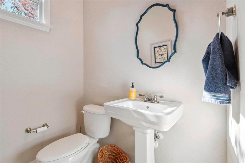 For Sale: $950,000 (4 beds, 4 baths, 3660 Square Feet)