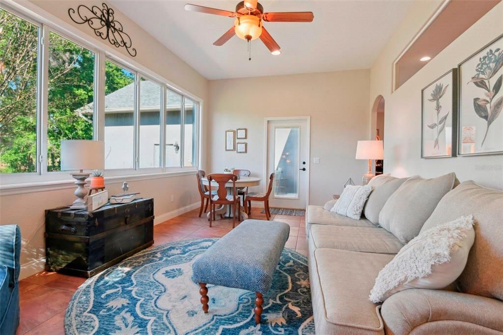 For Sale: $950,000 (4 beds, 4 baths, 3660 Square Feet)