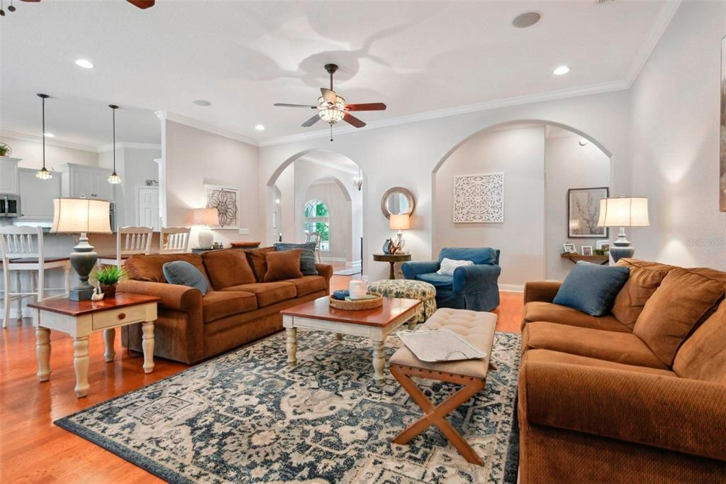 For Sale: $950,000 (4 beds, 4 baths, 3660 Square Feet)