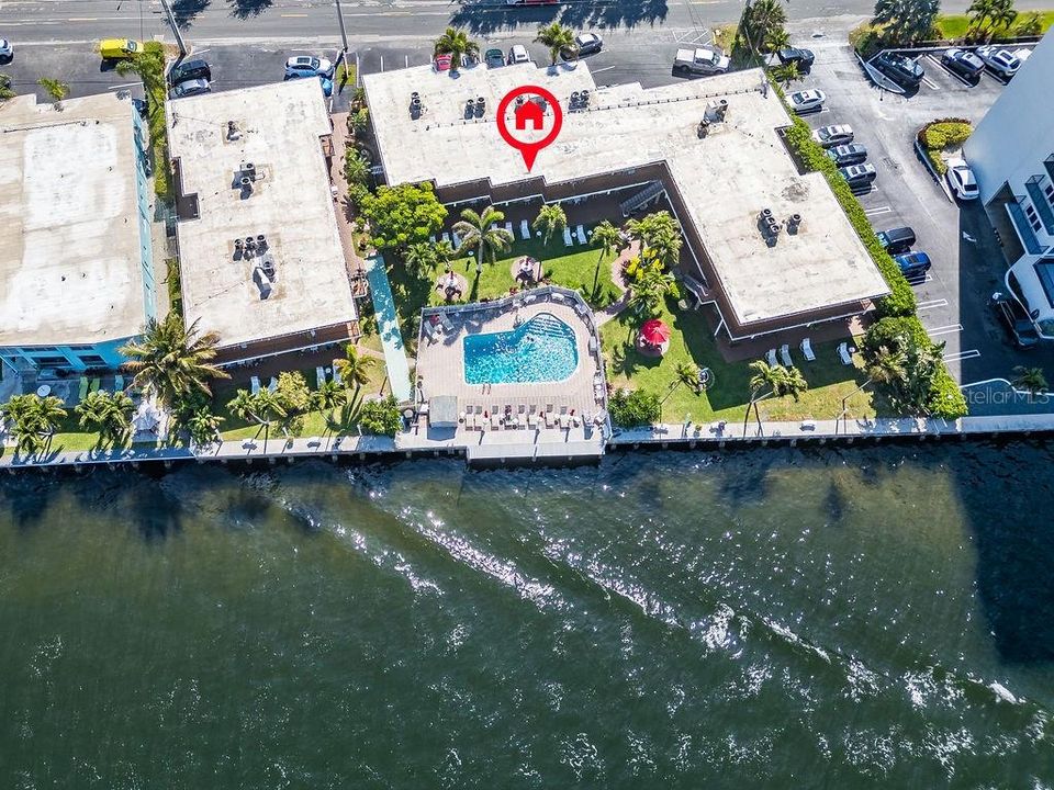 Recently Sold: $270,000 (1 beds, 1 baths, 579 Square Feet)