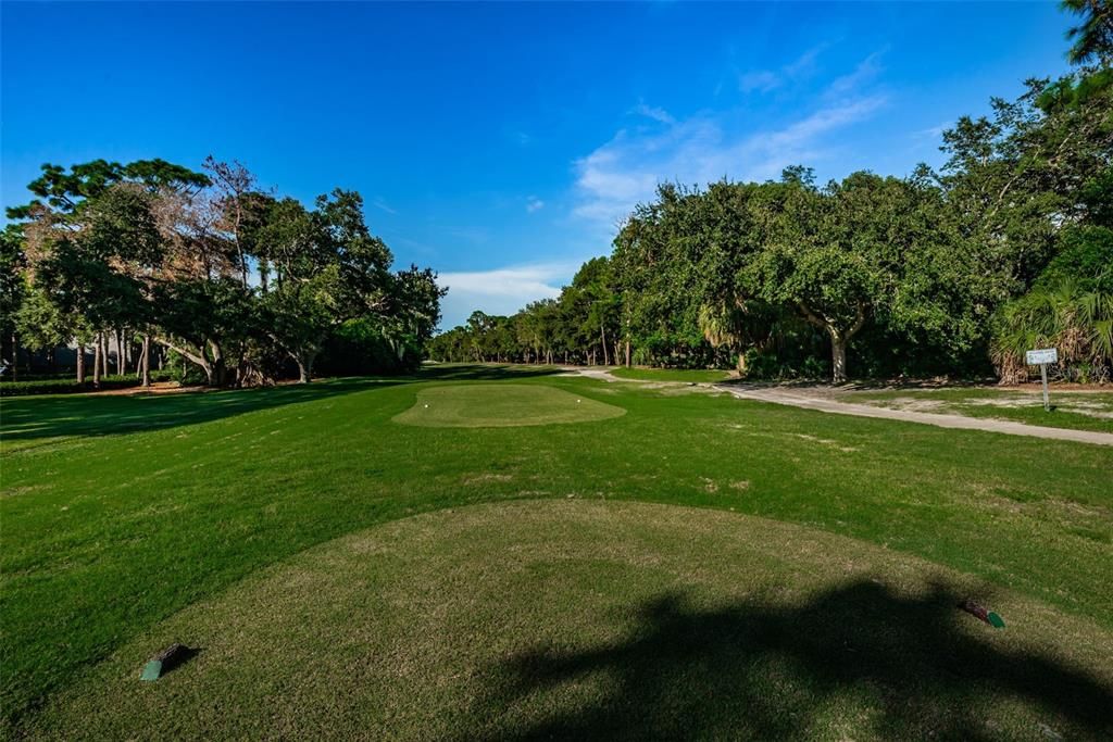 For Sale: $219,900 (1 beds, 1 baths, 825 Square Feet)