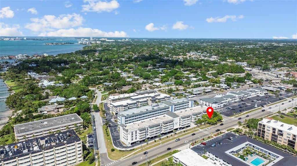 For Sale: $229,000 (2 beds, 2 baths, 1300 Square Feet)