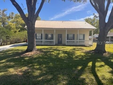 Recently Rented: $2,500 (3 beds, 2 baths, 1368 Square Feet)