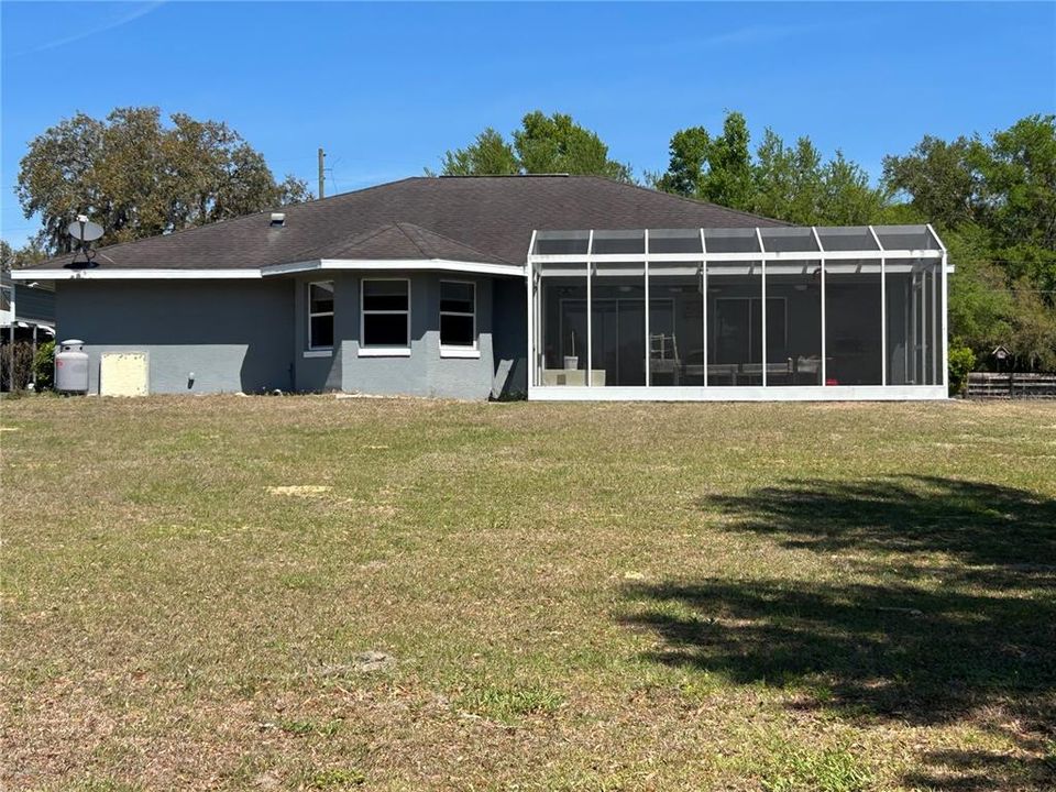 合同活跃: $525,000 (5 贝兹, 3 浴室, 3308 平方英尺)