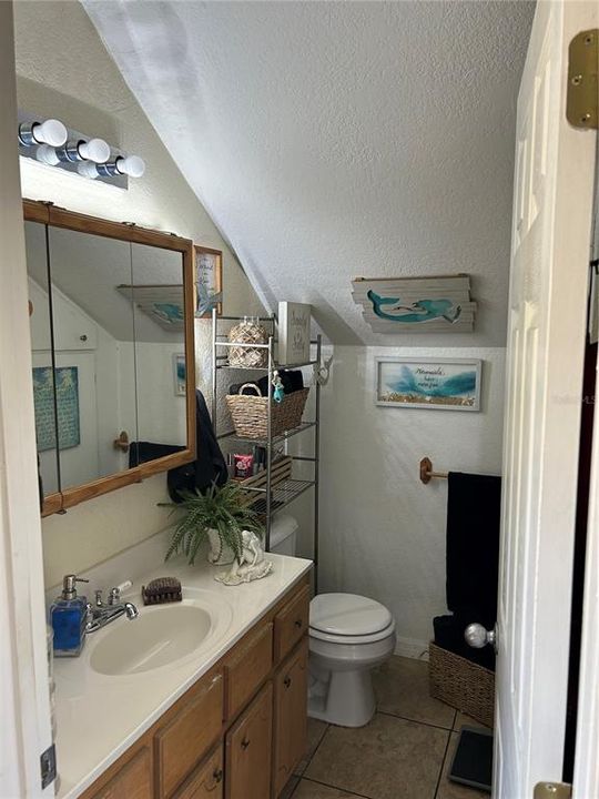 合同活跃: $525,000 (5 贝兹, 3 浴室, 3308 平方英尺)