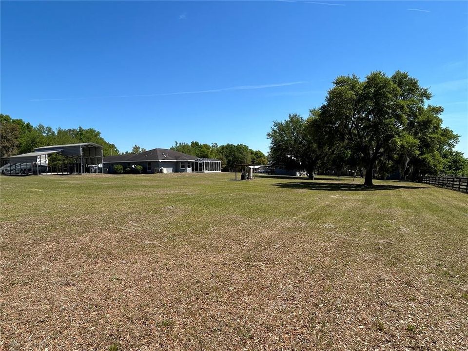 合同活跃: $525,000 (5 贝兹, 3 浴室, 3308 平方英尺)