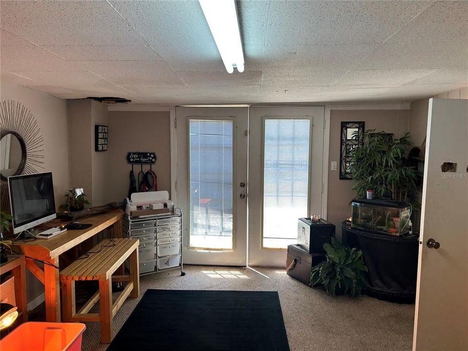 合同活跃: $525,000 (5 贝兹, 3 浴室, 3308 平方英尺)