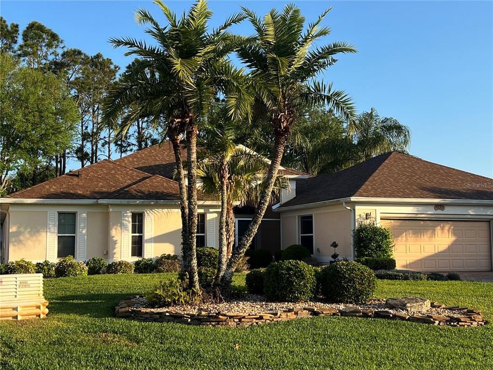 Недавно продано: $420,000 (2 спален, 2 ванн, 2612 Квадратных фут)