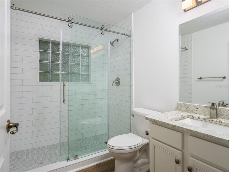 En Venta: $3,715,000 (3 camas, 2 baños, 2453 Pies cuadrados)