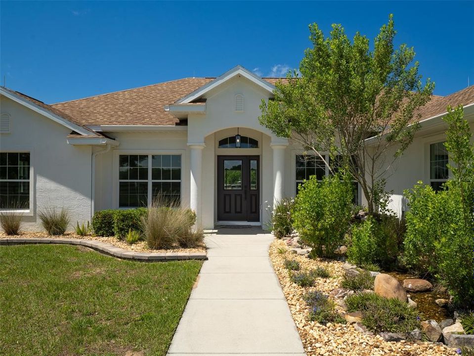 En Venta: $3,715,000 (3 camas, 2 baños, 2453 Pies cuadrados)