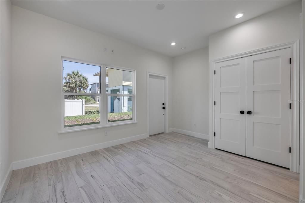 На продажу: $1,383,000 (4 спален, 4 ванн, 2500 Квадратных фут)