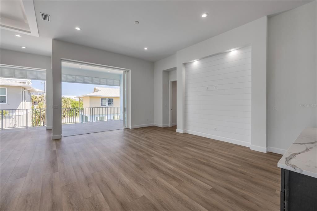 На продажу: $1,383,000 (4 спален, 4 ванн, 2500 Квадратных фут)