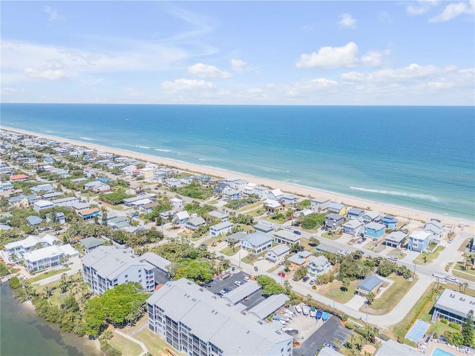 На продажу: $1,383,000 (4 спален, 4 ванн, 2500 Квадратных фут)