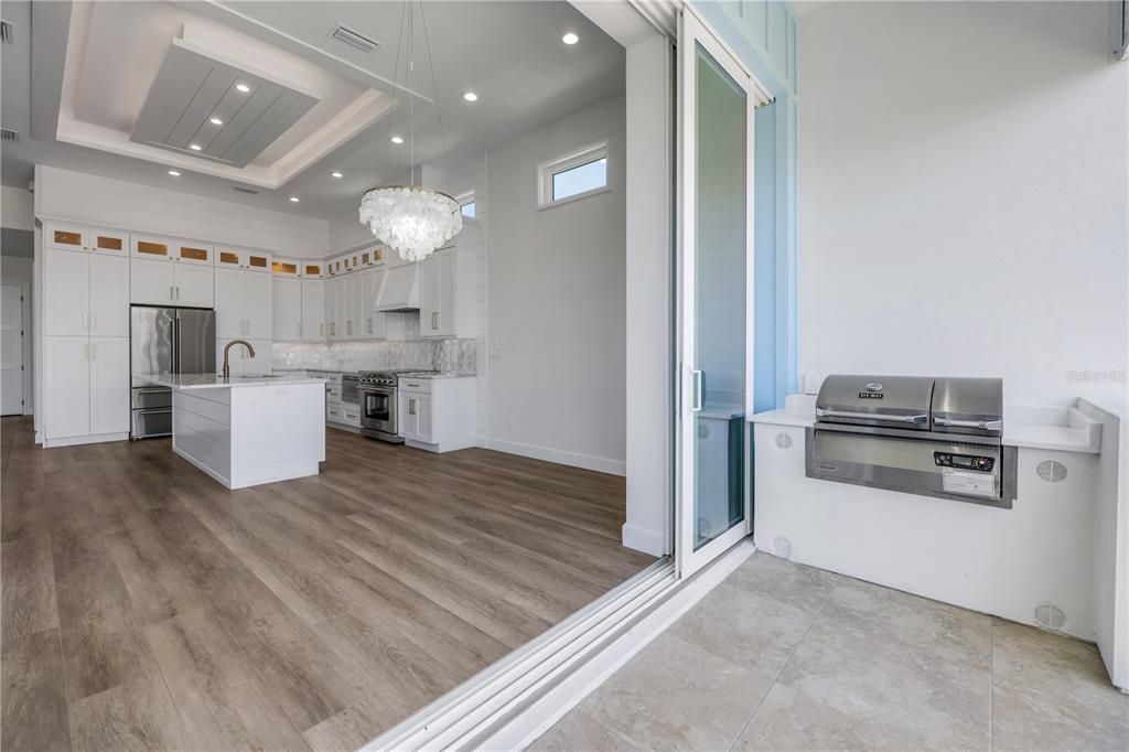 На продажу: $1,383,000 (4 спален, 4 ванн, 2500 Квадратных фут)