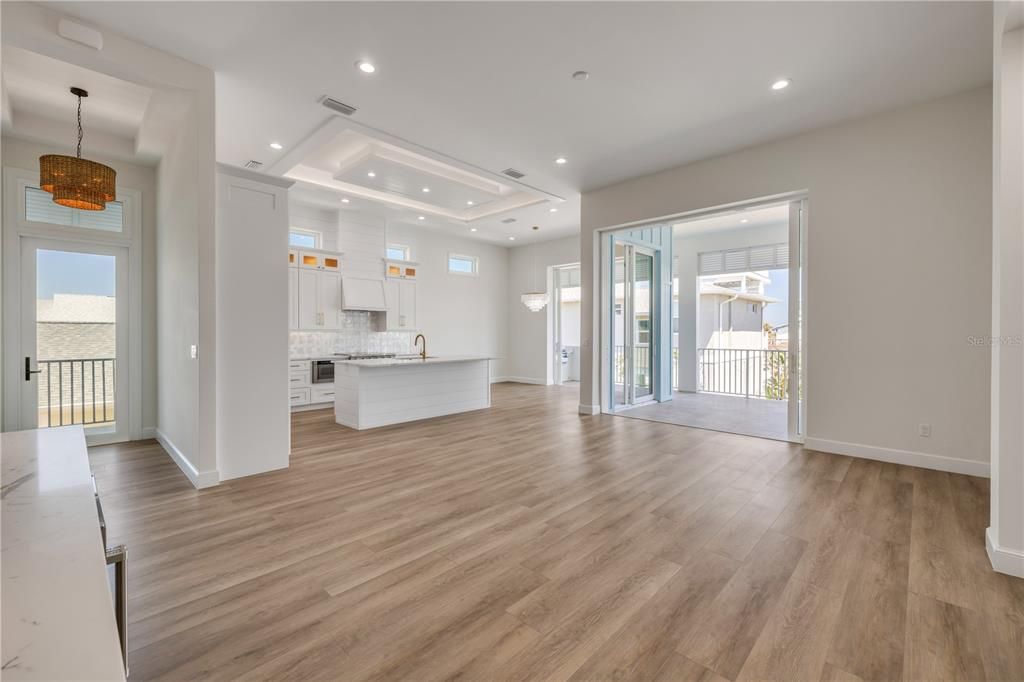 На продажу: $1,383,000 (4 спален, 4 ванн, 2500 Квадратных фут)