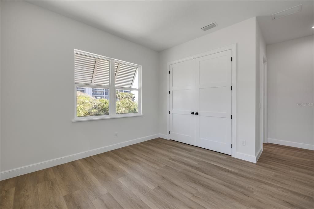 На продажу: $1,383,000 (4 спален, 4 ванн, 2500 Квадратных фут)